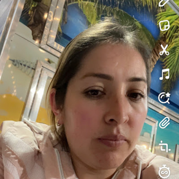 Meet your Posher, Maria - Picture 1 of 1